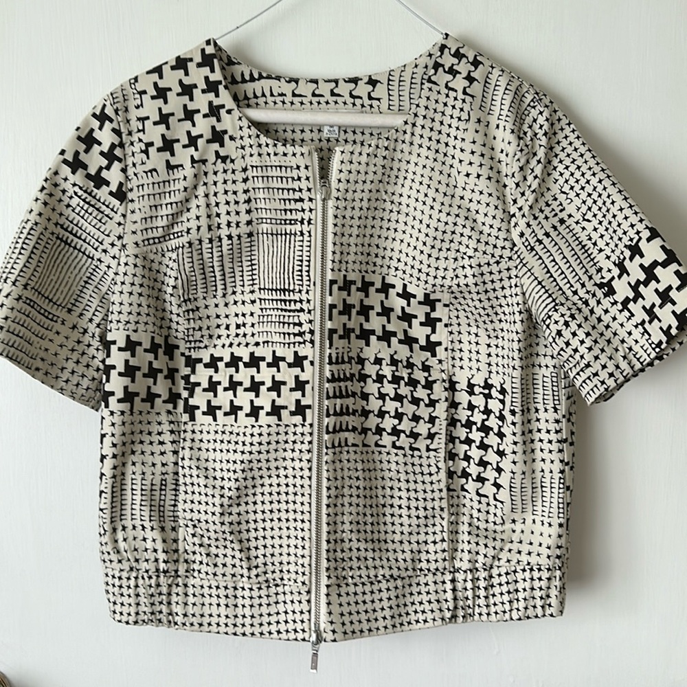 Cabi Short Jacket with Elastic Waist Tan Black